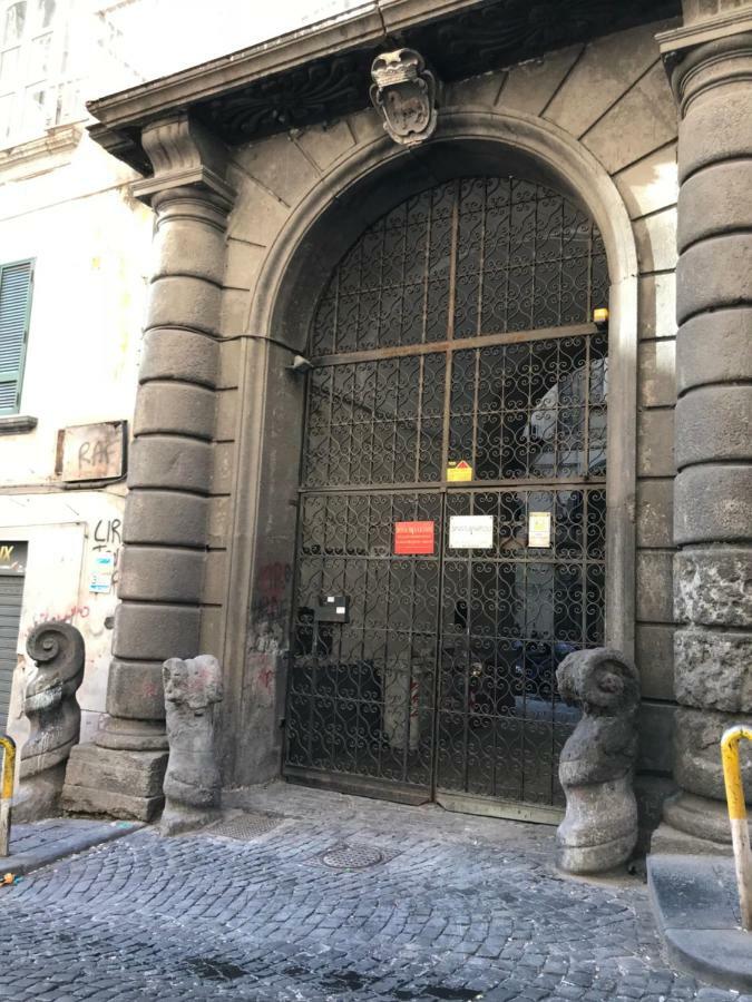 那不勒斯Tresette Toledo住宿加早餐旅馆 外观 照片