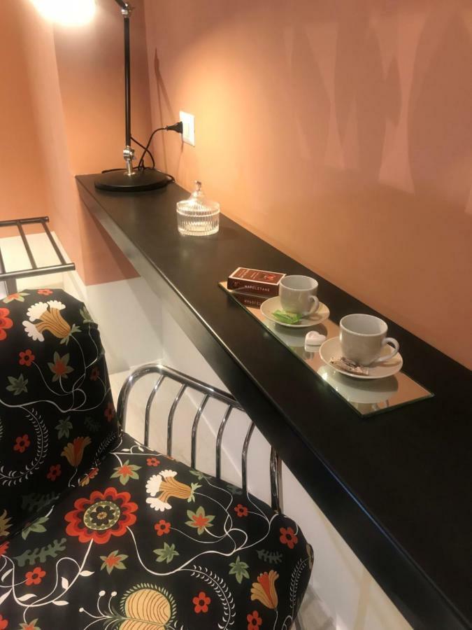 那不勒斯Tresette Toledo住宿加早餐旅馆 外观 照片